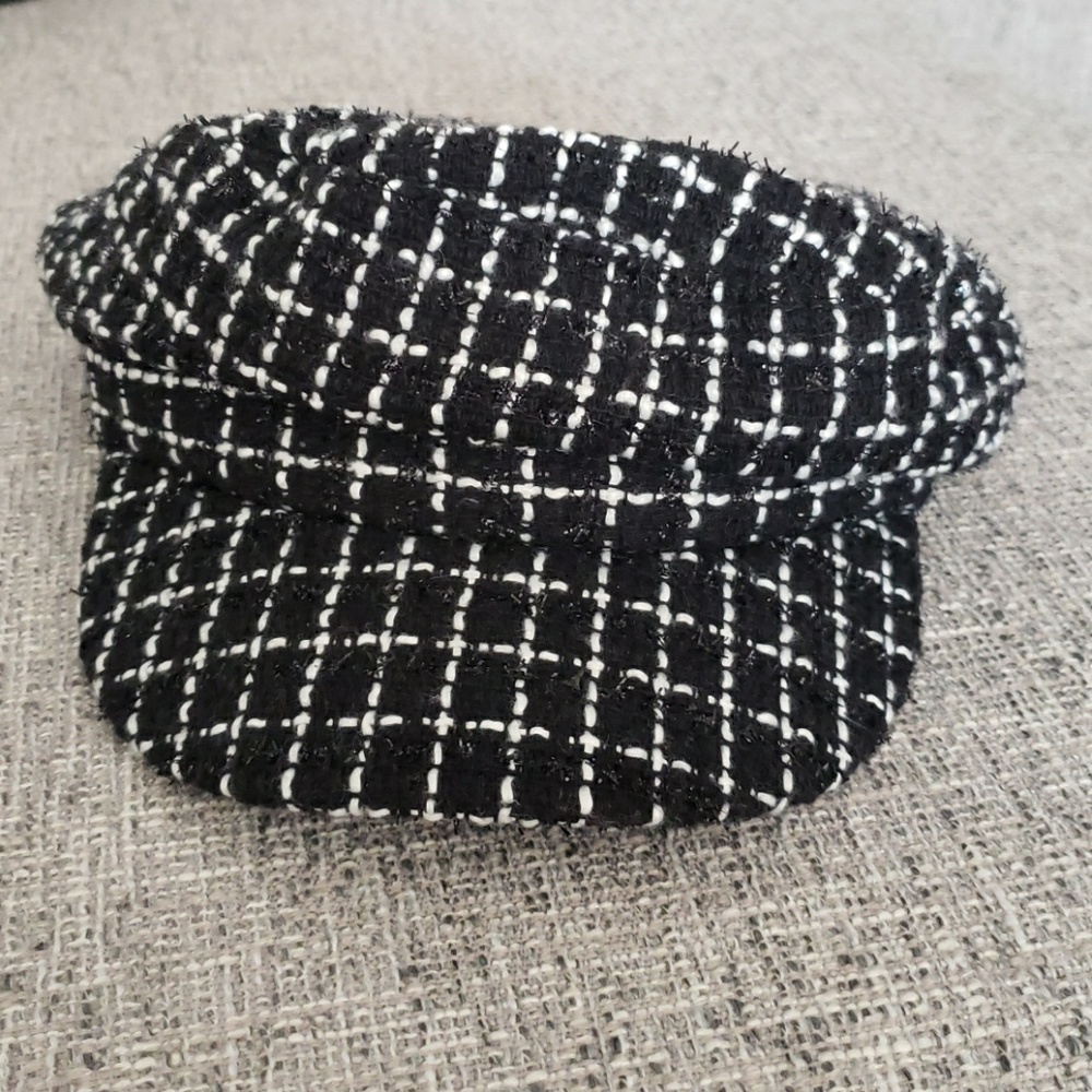 Tweed baker boycap